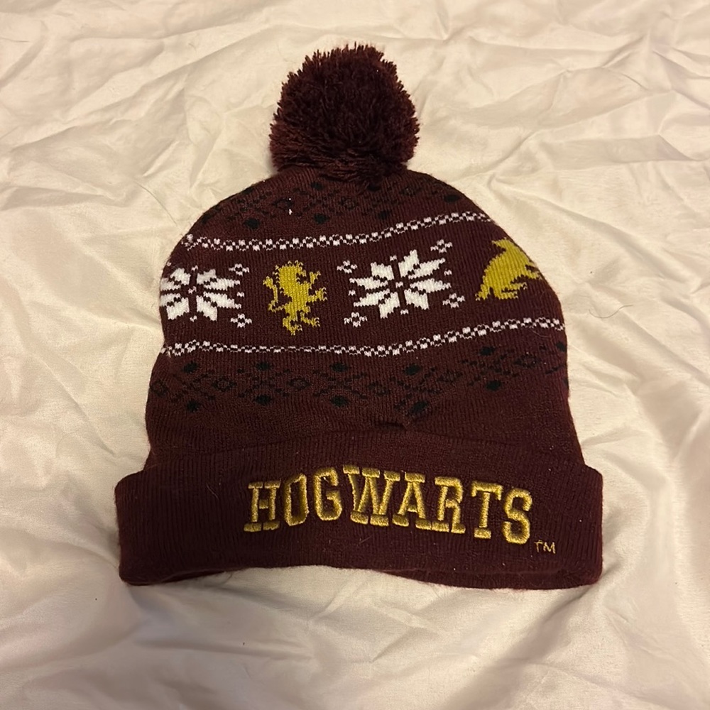 Maroon Hogwarts Stocking Hat
